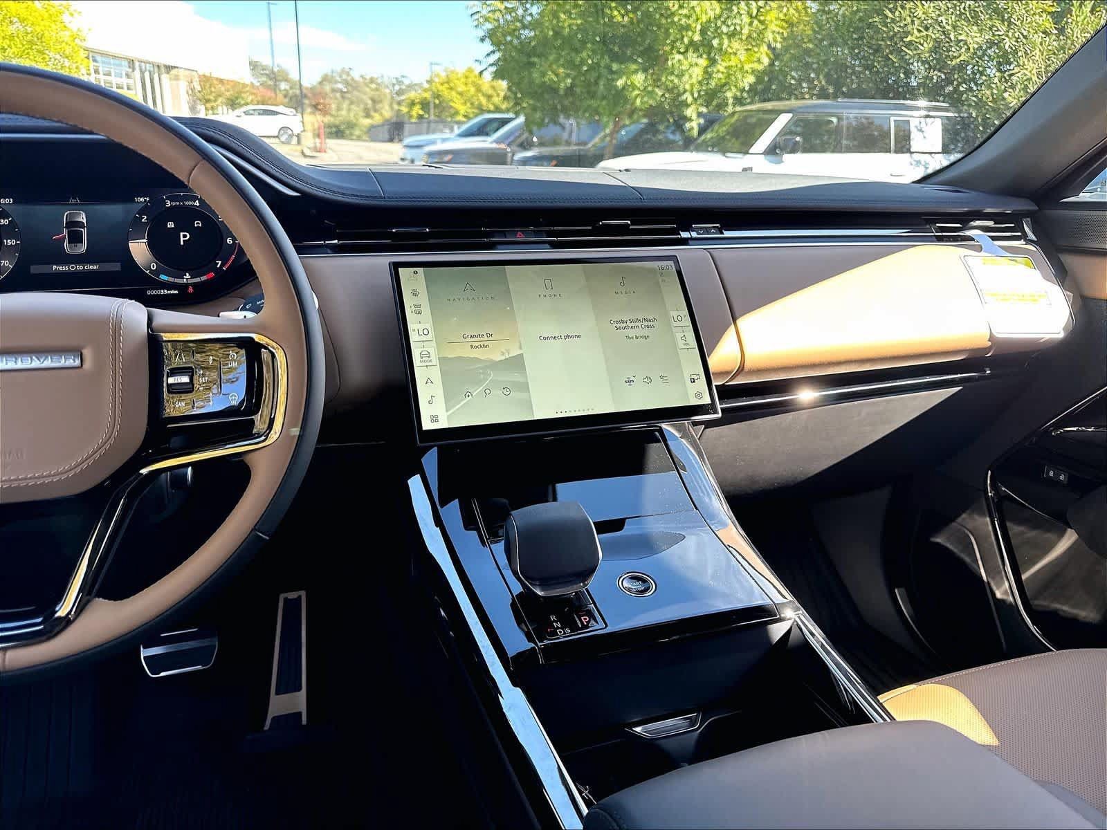New 2026 Land Rover Range Rover Sport Dynamic SE AWD/4WD image 9