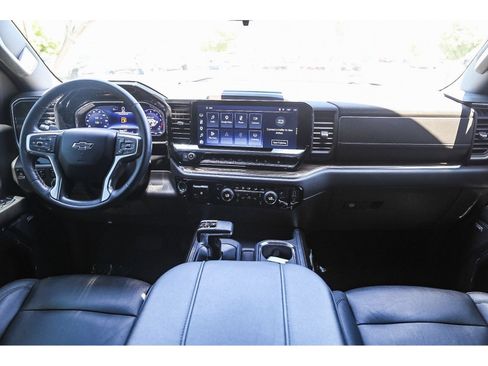 Used 2024 Chevrolet Silverado 1500 LT Trail Boss w/ LT Trail Boss Premium Package AWD/4WD image 10