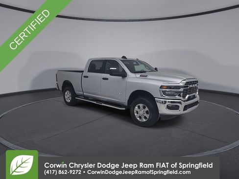 Used 2026 RAM 2500 Big Horn AWD/4WD image 3