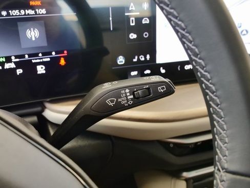 New 2025 Audi Q5 Premium image 28