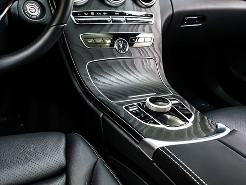 Used 2021 Mercedes-Benz C 300 Sedan image 6