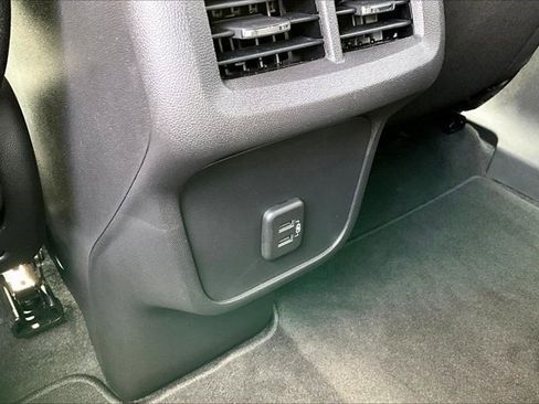 Certified 2024 Chevrolet Equinox LT image 8