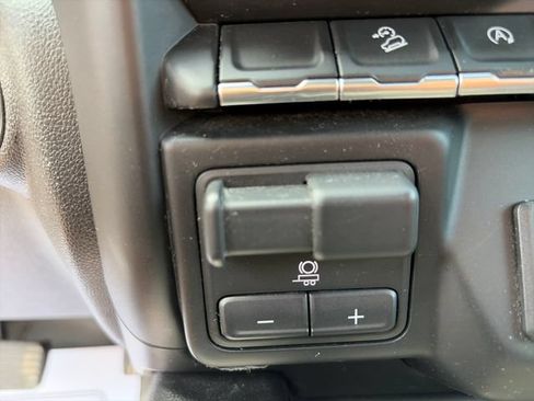 Used 2019 Chevrolet Silverado 1500 LT Trail Boss AWD/4WD image 21