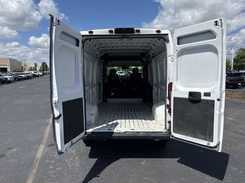 Used 2023 RAM ProMaster 2500 FWD image 23