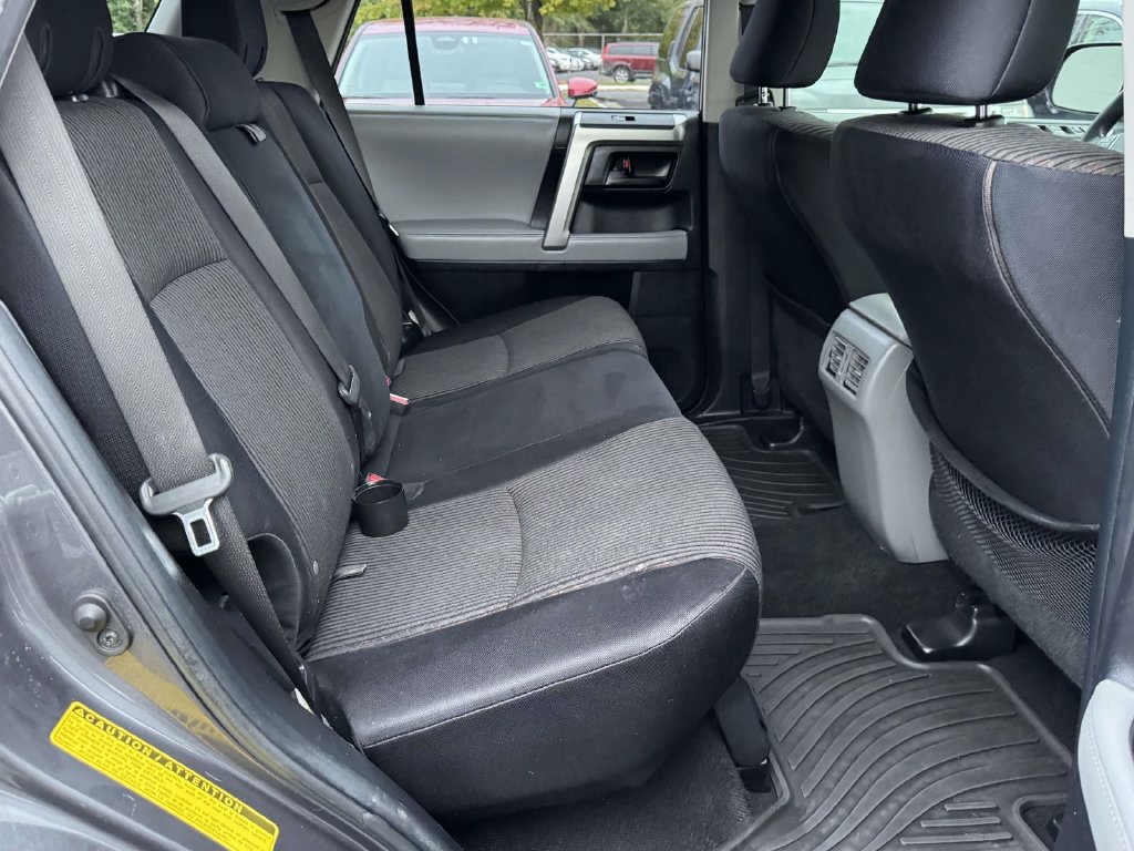 Used 2011 Toyota 4Runner SR5 w/ Convenience Pkg AWD/4WD image 14