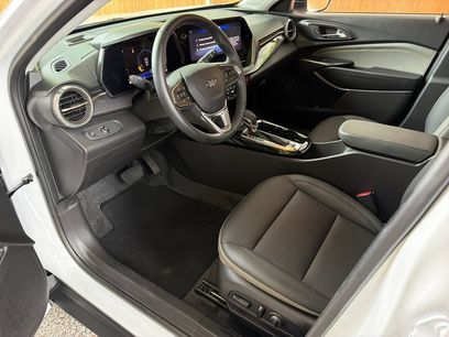 Used 2025 Chevrolet Trax ACTIV w/ Driver Confidence Package