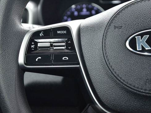 Used 2019 Kia Sorento LX image 25