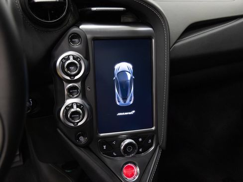 Used 2019 McLaren 720S Luxury RWD image 16