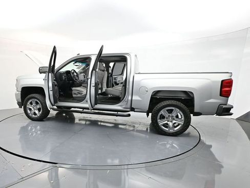 Used 2018 Chevrolet Silverado 1500 Custom w/ Custom Value Package image 48