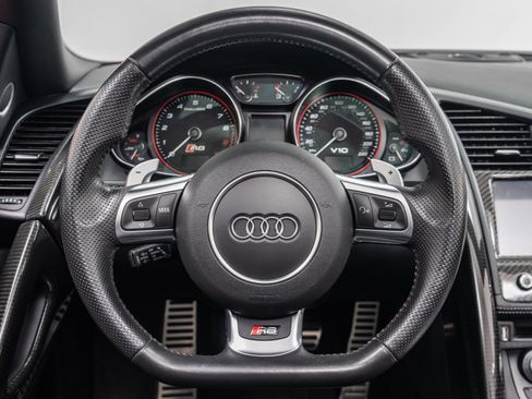 Used 2014 Audi R8 V10 image 15