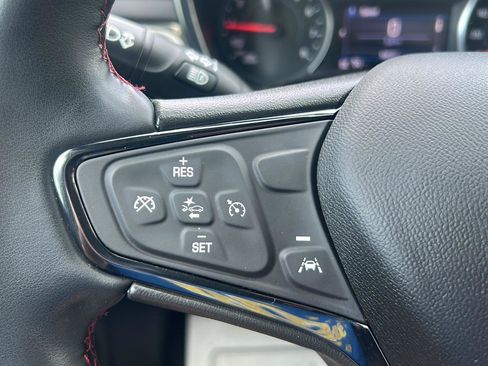 Used 2023 Chevrolet Equinox RS AWD/4WD image 16
