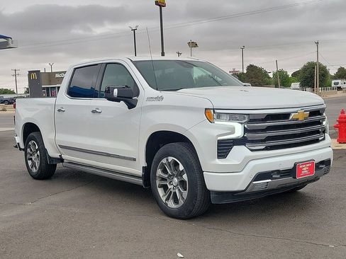 Used 2024 Chevrolet Silverado 1500 High Country AWD/4WD image 6