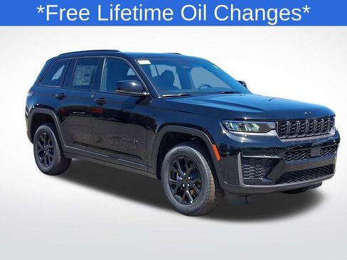 New 2026 Jeep Grand Cherokee Altitude AWD/4WD image 1