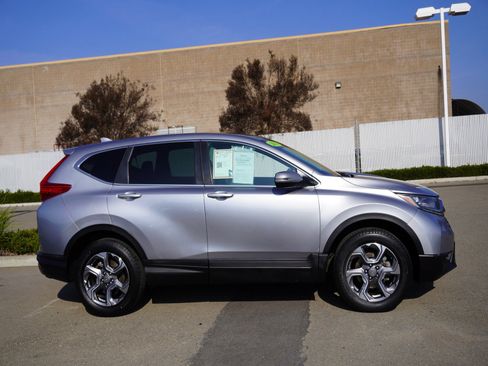 Used 2018 Honda CR-V EX image 4