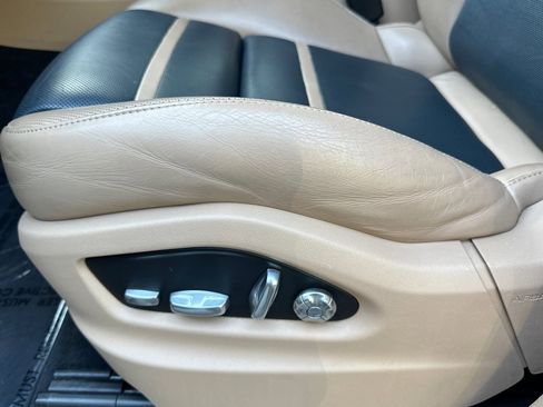 Used 2021 Porsche Cayenne GTS image 17