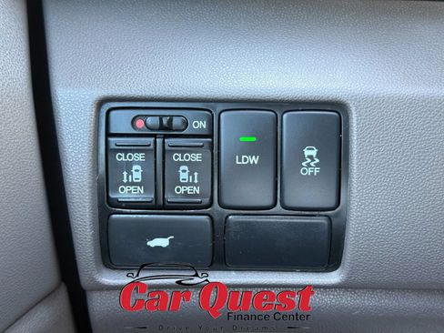 Used 2016 Honda Odyssey EX-L image 32