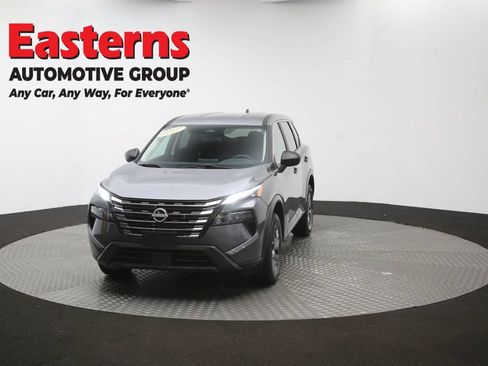 Used 2024 Nissan Rogue S AWD/4WD image 54