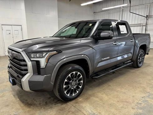 Used 2024 Toyota Tundra Limited AWD/4WD image 3