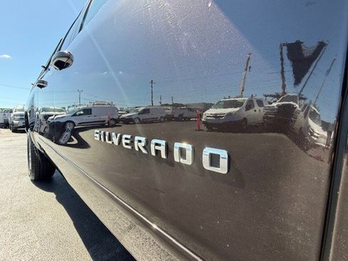 Used 2019 Chevrolet Silverado 1500 LT w/ All Star Edition image 24