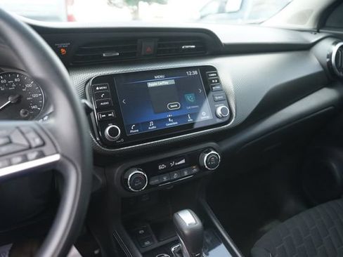 Used 2021 Nissan Kicks SV FWD image 26