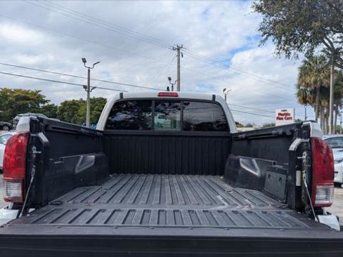 Used 2023 Toyota Tacoma SR image 18
