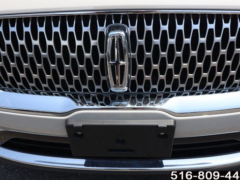 Used 2022 Lincoln Nautilus Reserve AWD/4WD image 24