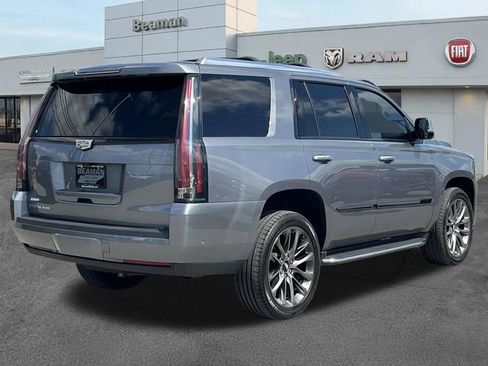 Used 2020 Cadillac Escalade Luxury w/ Escalade Sport Edition AWD/4WD image 7