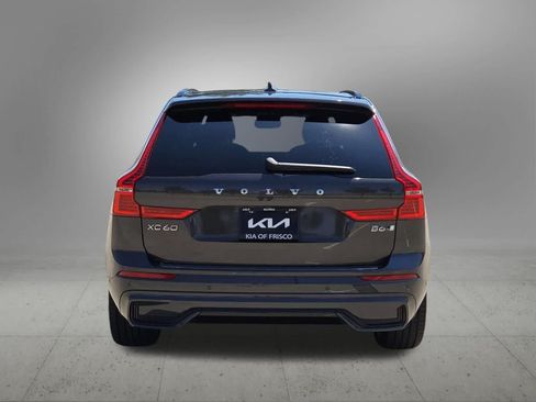 Used 2022 Volvo XC60 B6 R-Design w/ Advanced Package AWD/4WD image 5