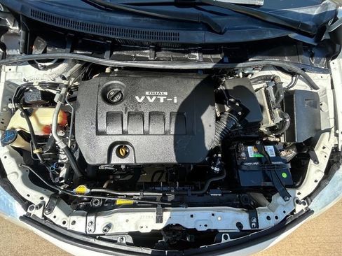 Used 2010 Toyota Corolla LE image 24