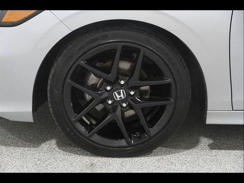 Used 2025 Honda Civic Sport image 20