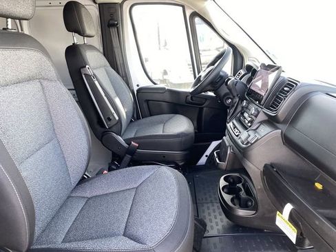 New 2024 RAM ProMaster 3500 w/ Premium Convenience Group image 9