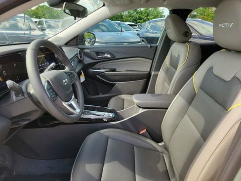 New 2026 Chevrolet Trax ACTIV w/ Driver Confidence Package FWD image 8