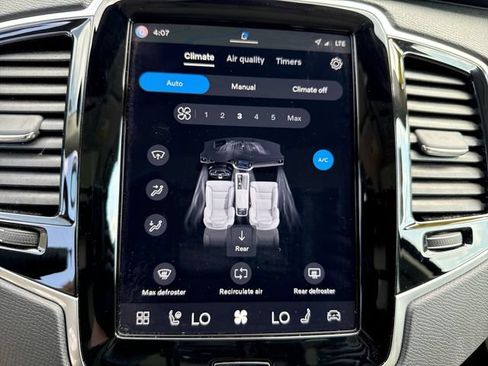 Certified 2025 Volvo XC90 T8 Plus w/ Protection Package AWD/4WD image 20