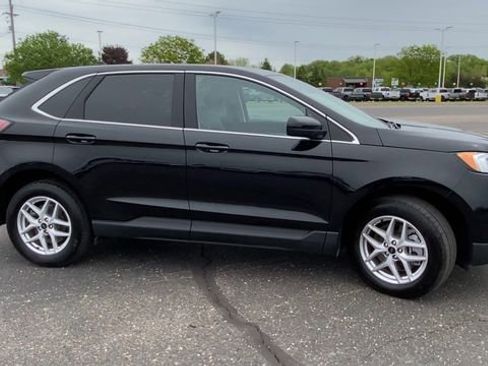 Used 2024 Ford Edge SEL image 10