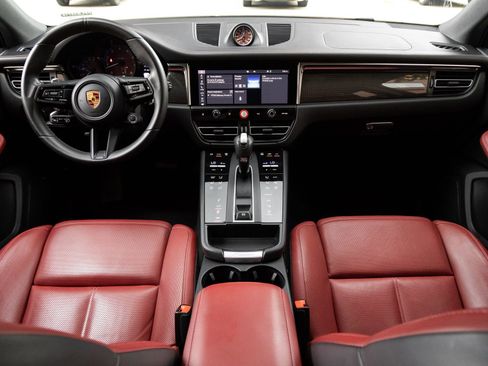 Certified 2023 Porsche Macan S AWD/4WD image 12