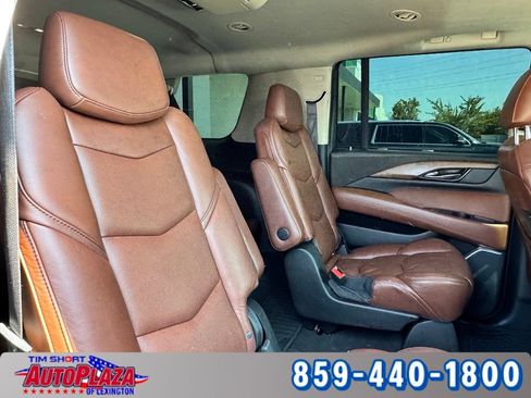 Used 2020 Cadillac Escalade ESV Premium Luxury AWD/4WD image 28