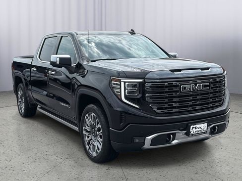 Used 2024 GMC Sierra 1500 Denali Ultimate AWD/4WD image 7