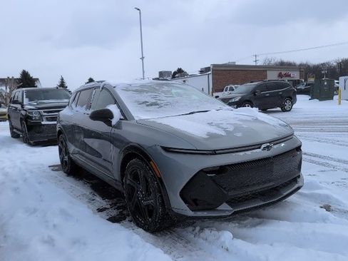 Used 2024 Chevrolet Equinox EV RS w/ Active Safety Package 3 image 3