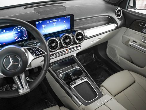 Certified 2026 Mercedes-Benz GLB 250 image 18