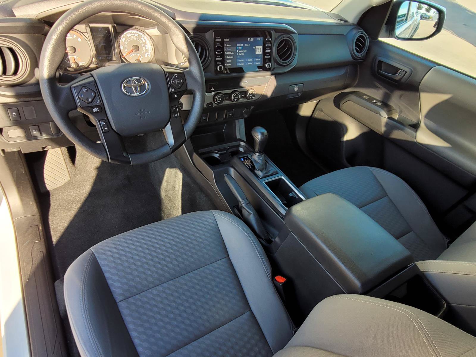 Used 2020 Toyota Tacoma SR RWD image 5