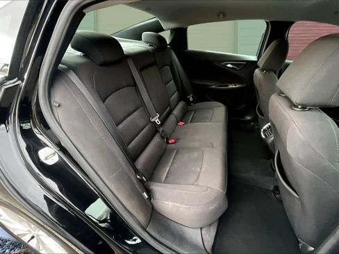 Used 2019 Chevrolet Malibu LT image 25