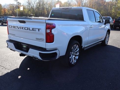 Used 2020 Chevrolet Silverado 1500 High Country w/ Technology Package image 35