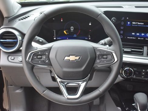 New 2026 Chevrolet Trax LT image 19