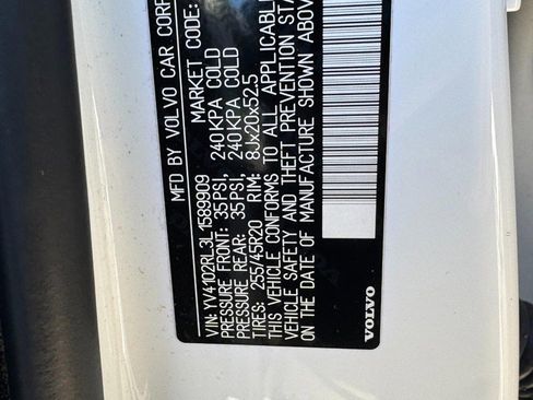 Used 2020 Volvo XC60 T5 Inscription w/ Protection Package image 26