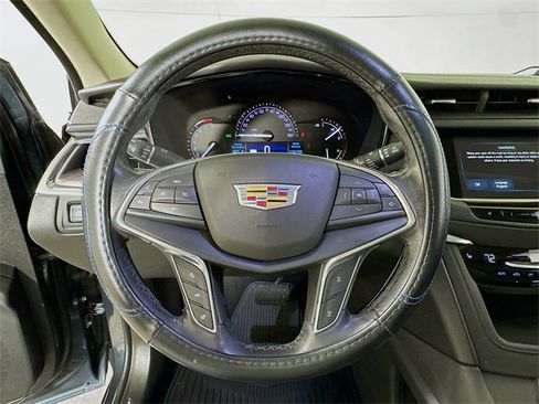 Used 2019 Cadillac XT5 Luxury image 9