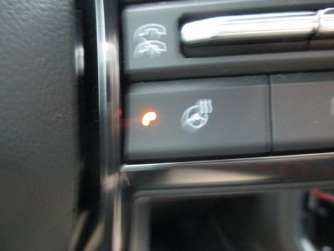 Used 2025 GMC Yukon AT4 Ultimate image 35