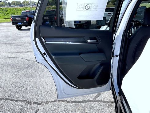 New 2026 GMC Terrain AT4 w/ Technology Package II image 20