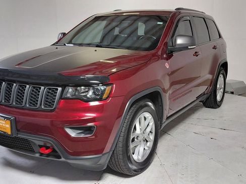 Certified 2021 Jeep Grand Cherokee Trailhawk AWD/4WD image 9