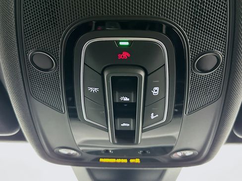 Used 2022 Audi SQ8 Prestige w/ Prestige Package image 18