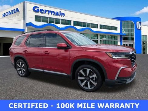 Used 2025 Honda Pilot Touring image 3